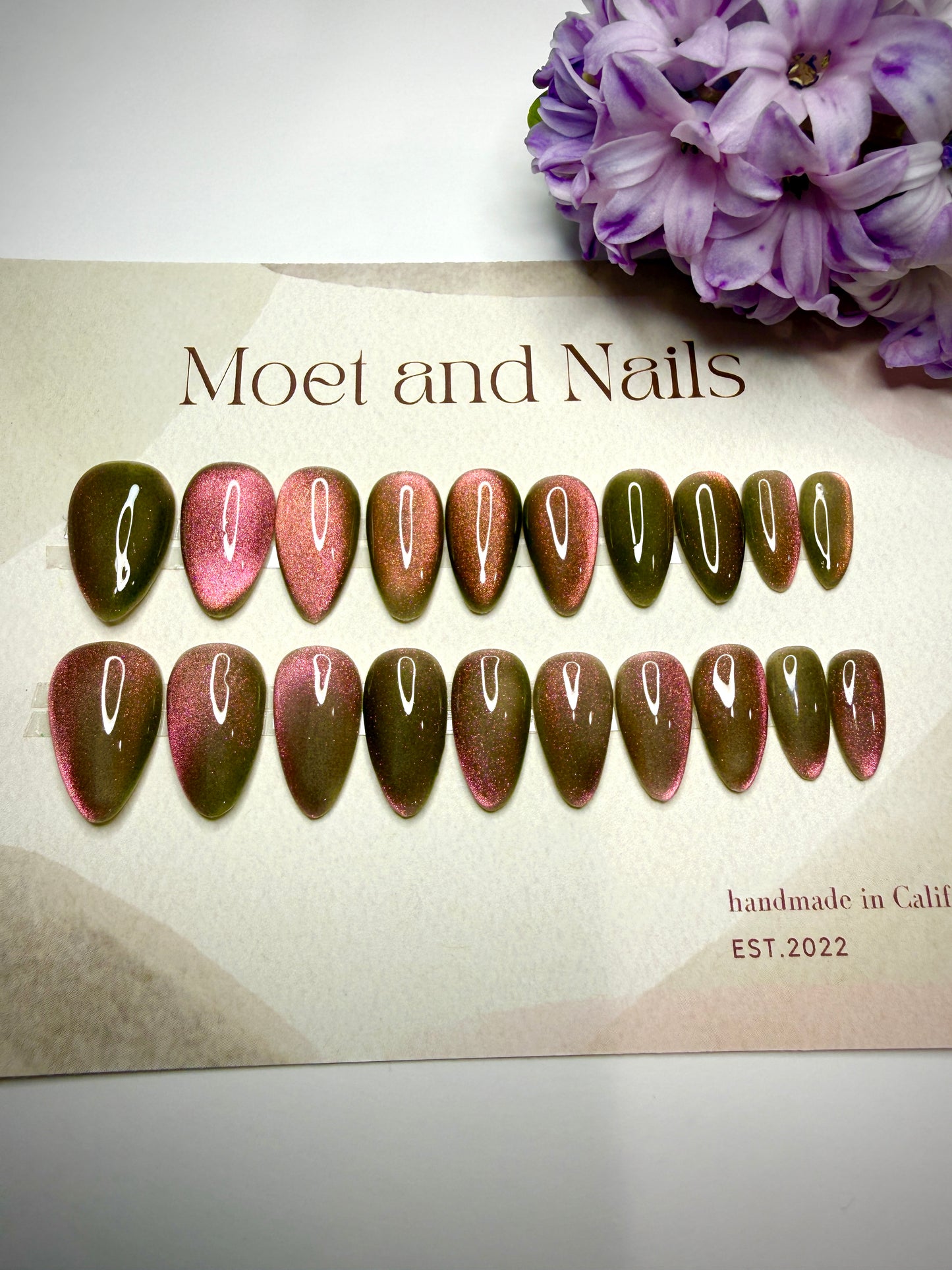 Cat Eye Nails Chameleon